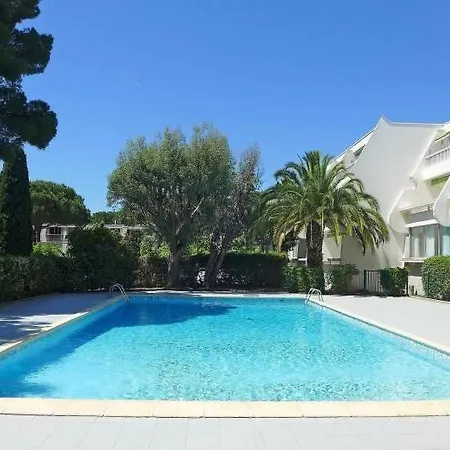 Joli Piscine Cat Climatise